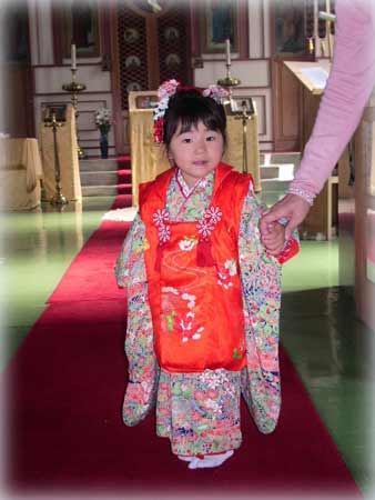 Юная прихожанка Юной Японской православной церкви.